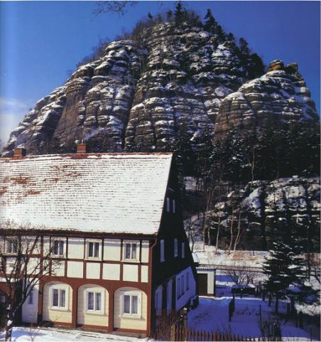 Der Berg Oybin im Winter